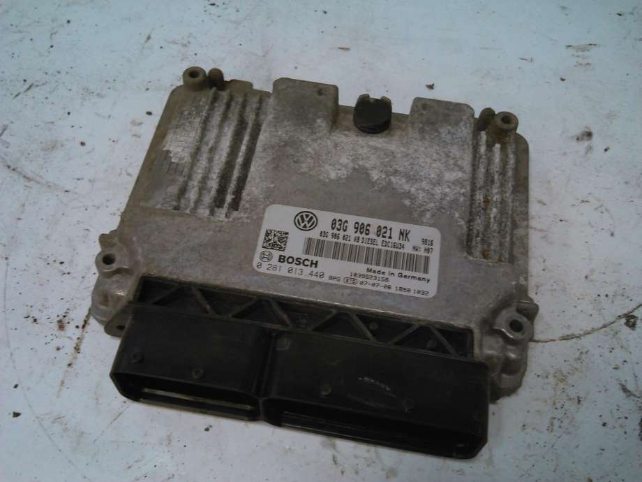 Styreenhet motor til VW Passat, 2005-2010 (B6) (B6) (03G906021NK)