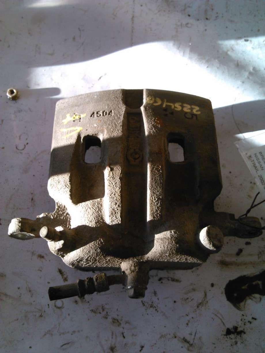 Bremsecaliper venstre foran til Nissan X-Trail, 2002-2007 (T30) (T30) 