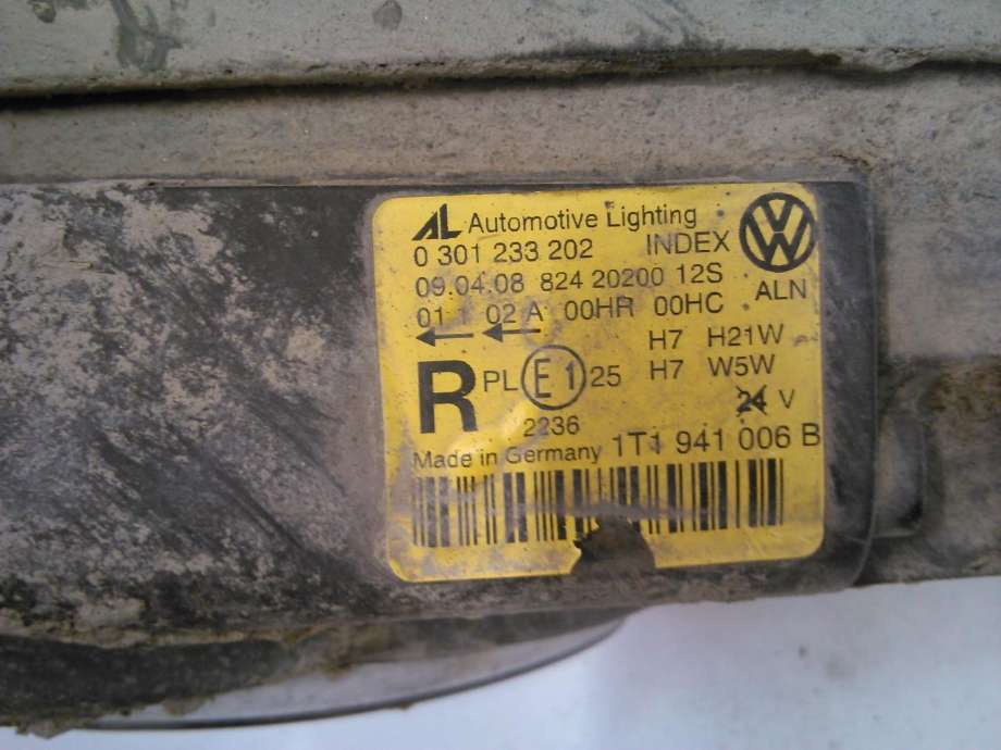 Frontlykt høyre halogen til VW Touran 2007-2010 (Type I, Fase 2)  