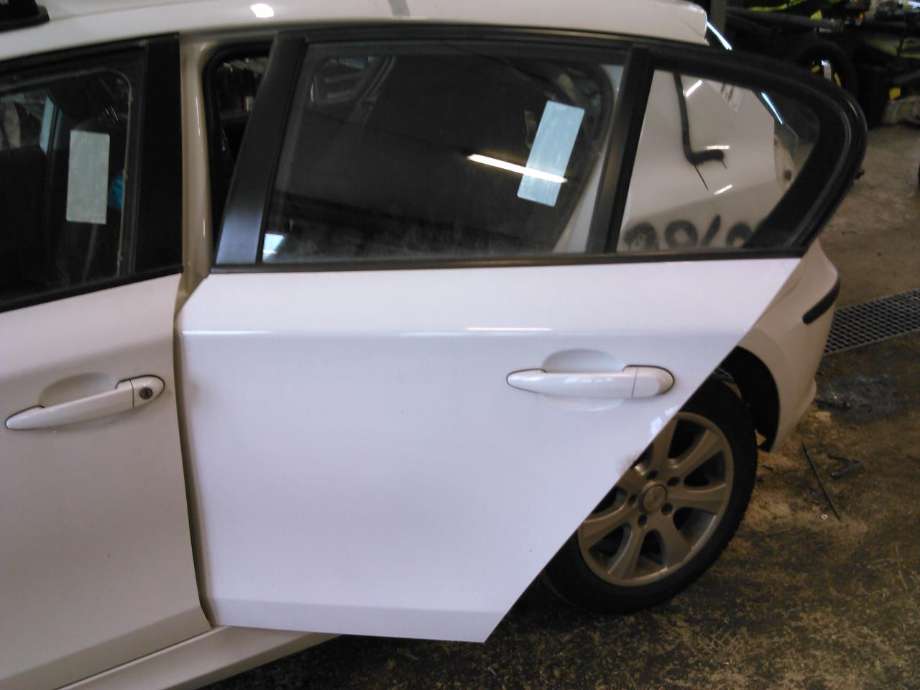 Dør venstre bak til BMW 1-Serie, 2004-2011 (E81/E82/E87/E88) (E81/E82/E87/E88) 