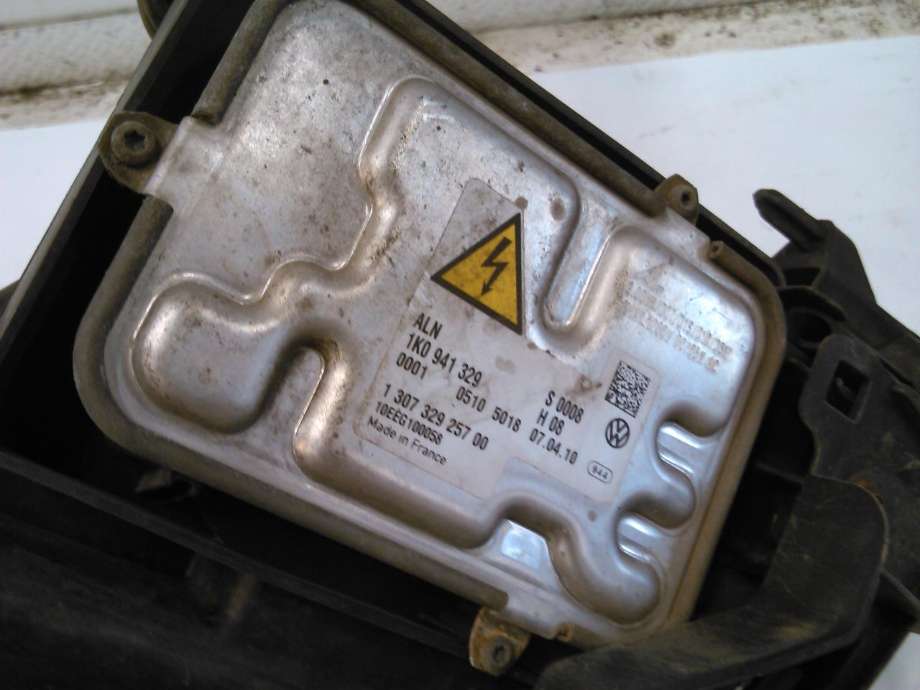 Frontlykt venstre xenon til VW Touran 2007-2010 (Type I, Fase 2)  