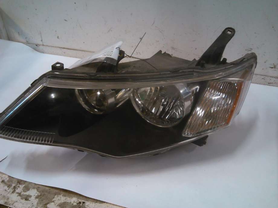 Frontlykt venstre halogen til Mitsubishi Outlander, 2007-2010 (Type II, Fase 1)  