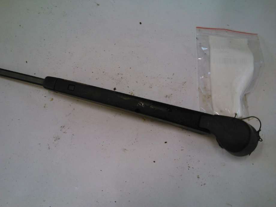 Viskerarm bakrute til VW Golf VI, 2008-2012  
