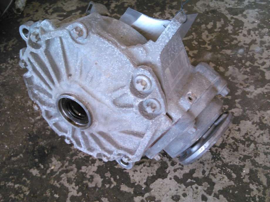 Kardang klokke foran til Mercedes GLK, 2008-2015 (X204) (X204) 