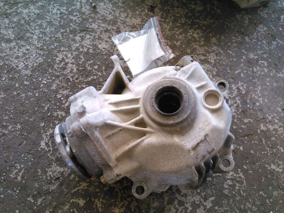 Kardang klokke foran til Mercedes GLK 2008-2015 (X204) (X204) 