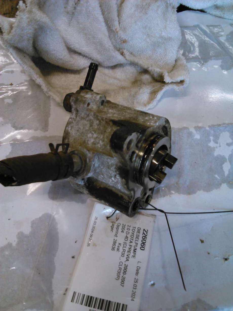 Dieselpumpe til Toyota Previa, 2000-2007  (29300-27020)