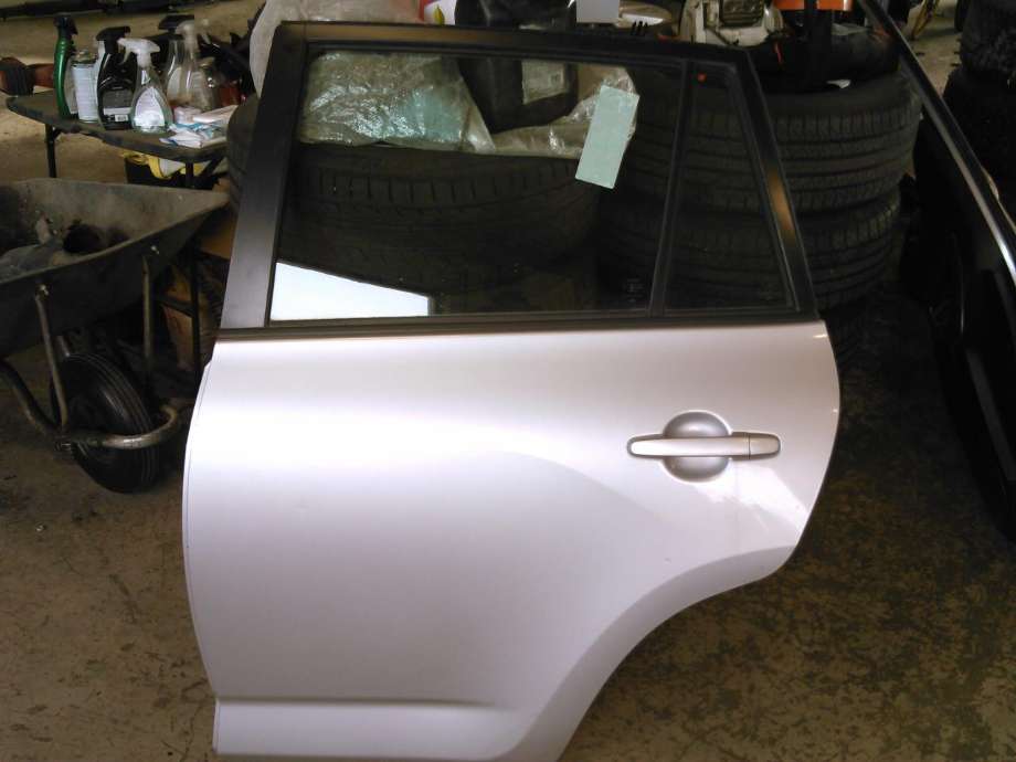 Dør venstre bak til Toyota RAV4, 2006-2009 (Type III, Fase 1)  