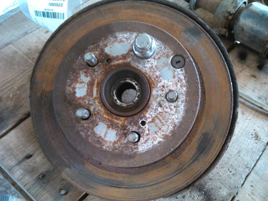 Hjulnav venstre bak til Toyota RAV4, 2006-2009 (Type III, Fase 1)  