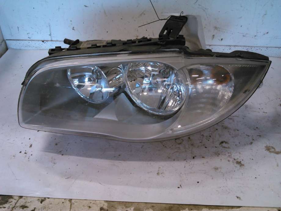 Frontlykt venstre halogen til BMW 1-Serie, 2004-2011 (E81/E82/E87/E88) (E81/E82/E87/E88) 