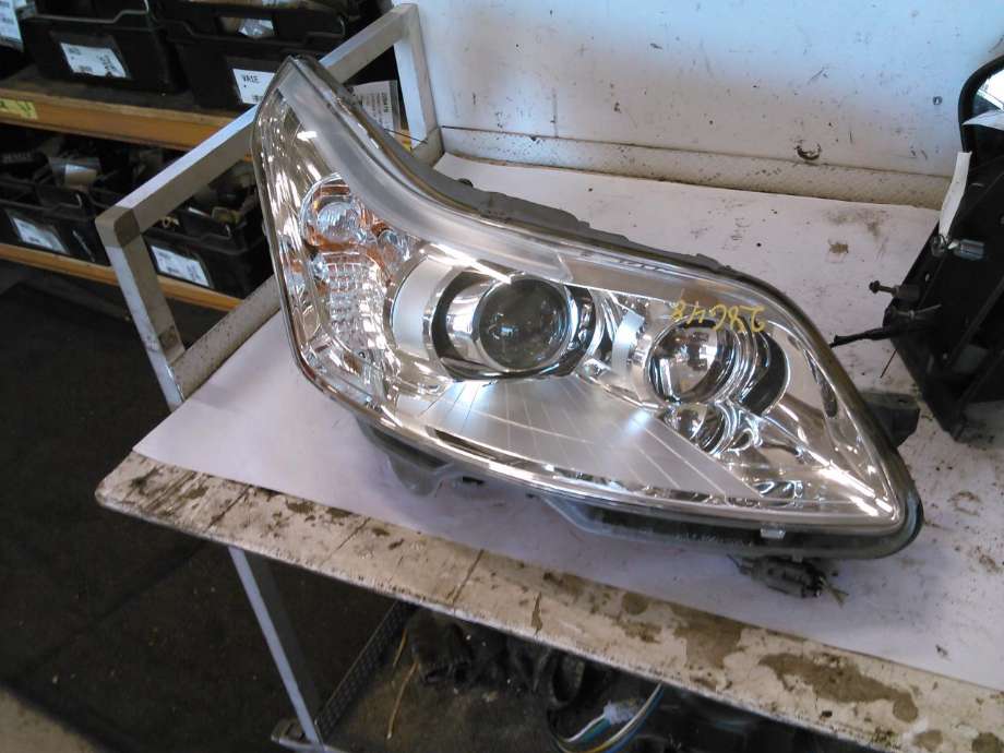 Frontlykt høyre halogen til Citroën C4 2004-2011 (Type I)  