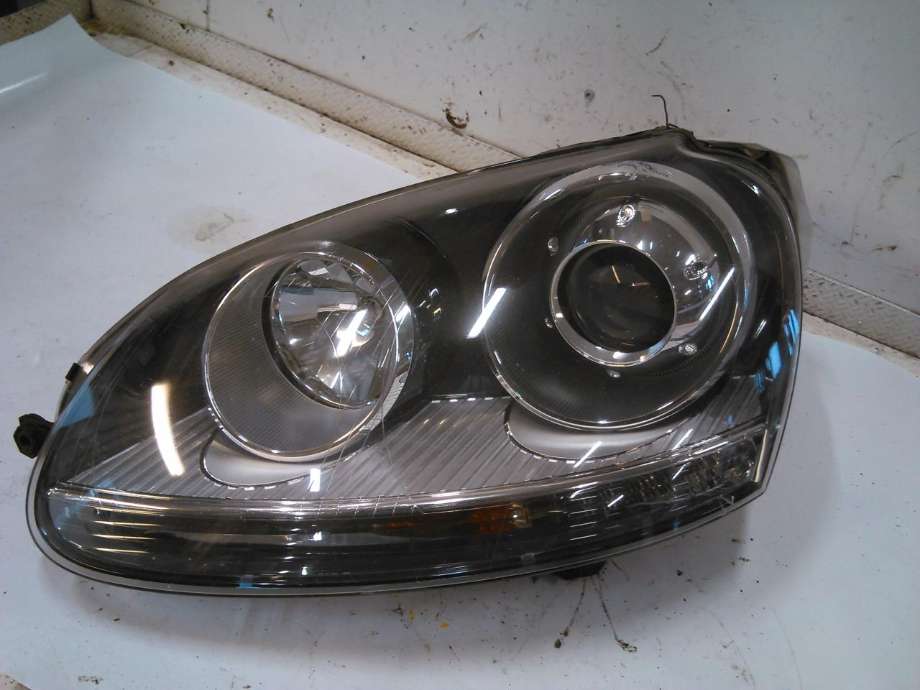 Frontlykt venstre xenon til VW Golf V, Combi, 2003-2008  