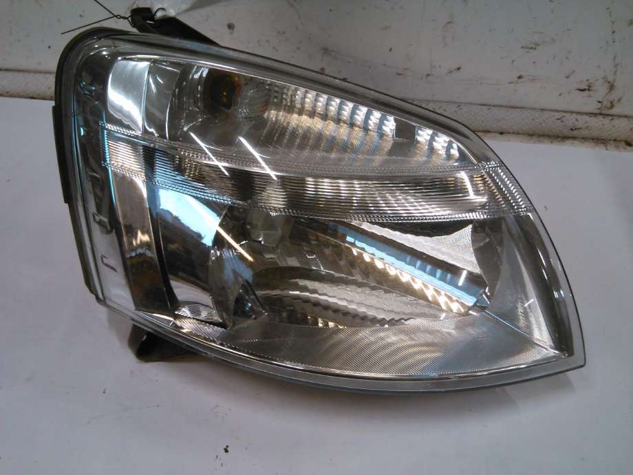 Frontlykt høyre halogen til Citroën Berlingo, 2002-2008 (Type I, Fase 2)  