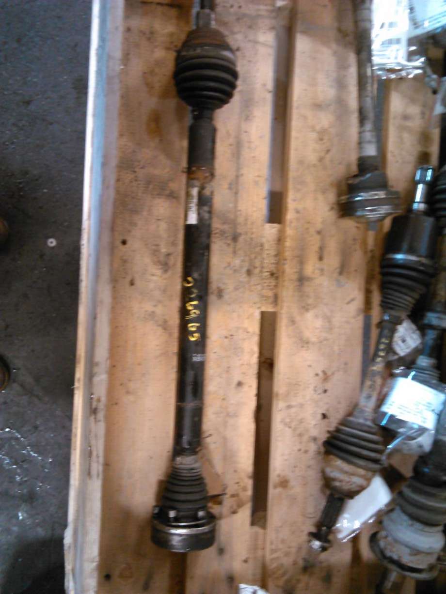 Drivaksel høyre foran, diesel/manuell til VW Passat, 2005-2010 (B6) (B6) 