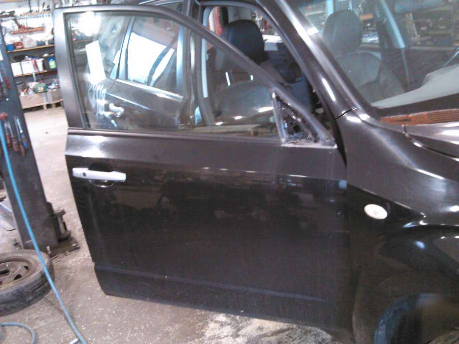 Dør høyre foran til Subaru Forester 2008-2013 (Type III)  