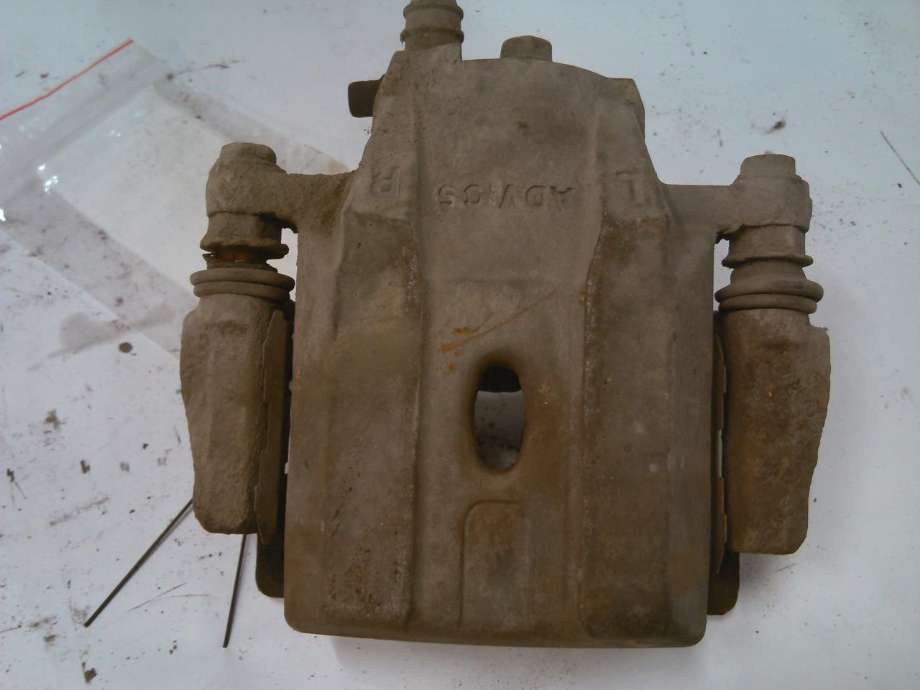 Bremsecaliper høyre foran til Toyota Prius, 2004-2009 (Type II) (COMBI) (COMBI) 