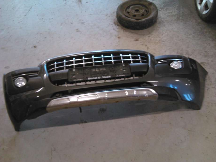 Støtfanger foran til Peugeot 3008, 2009-2016 (Type I)  