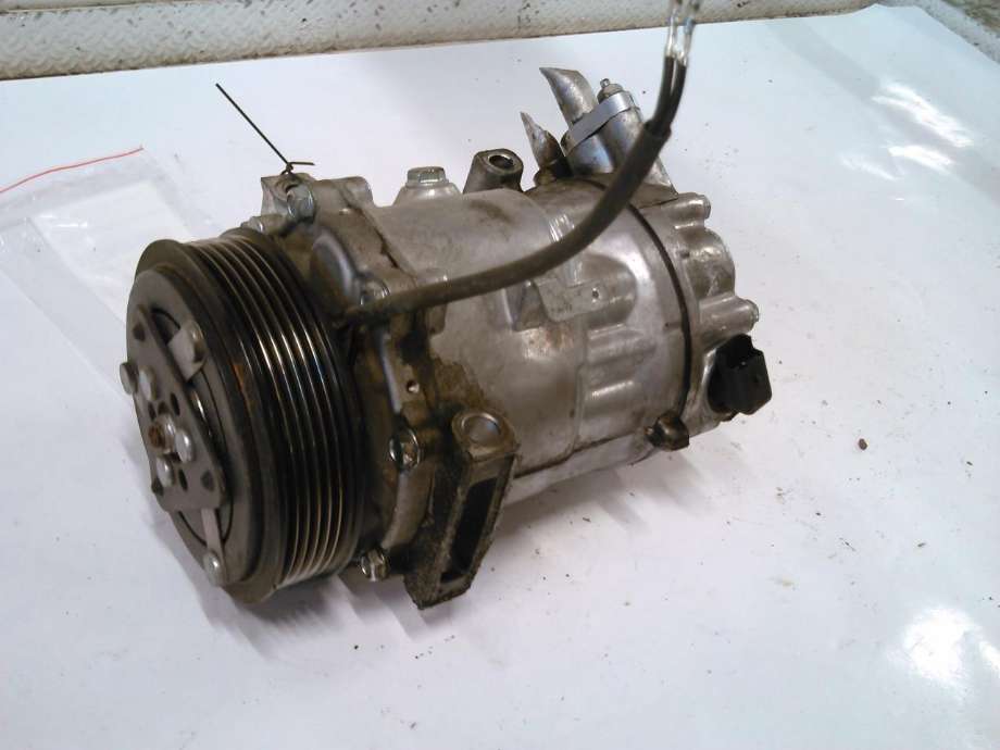 Aircondition kompressor til Peugeot 3008, 2009-2016 (Type I)  (VALEO|813162)