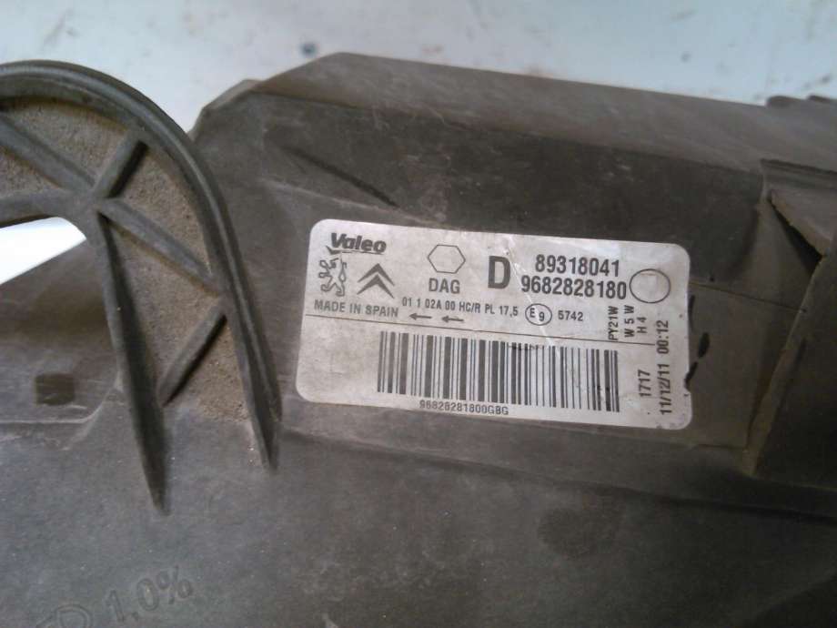 Frontlykt høyre halogen til Citroën Berlingo 2008-2015 (Type II, Fase 1)