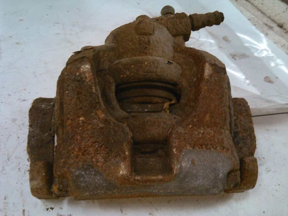 Bremsecaliper venstre foran til Volvo V60, 2010-2013 (Type I, Fase 1)  