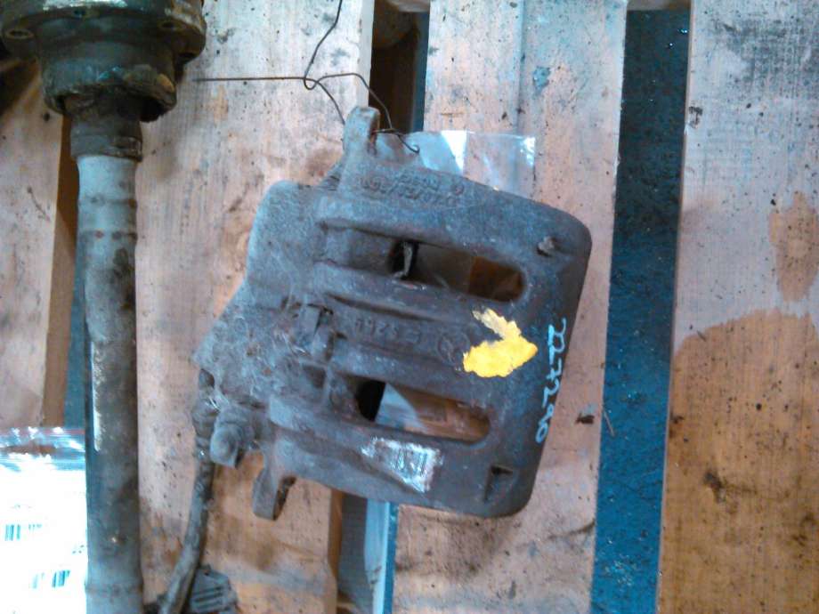 Bremsecaliper venstre foran til Mercedes Vito/Viano, 2004-2010 (Fase 1) (W639) (W639) 