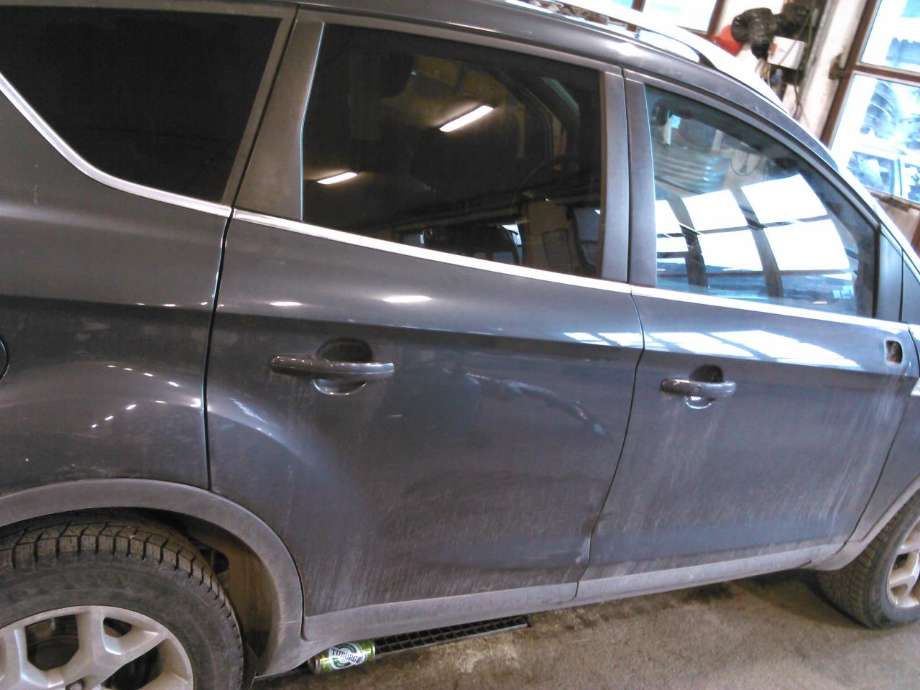 Dør høyre bak til Ford Kuga, 2008-2012 (Type I)  