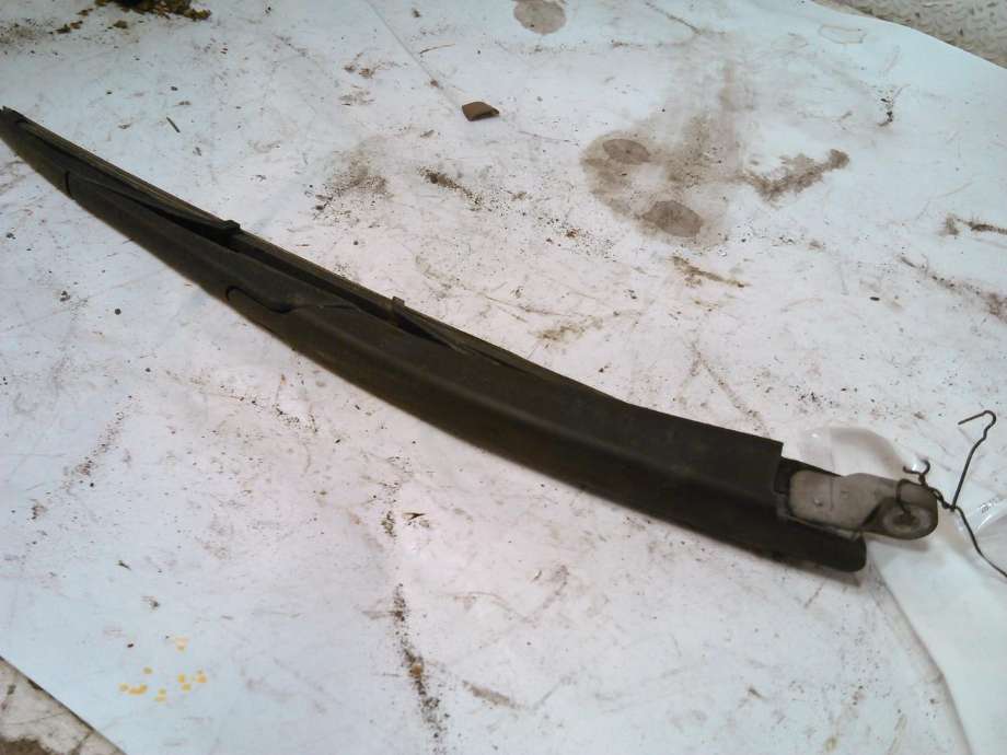 Viskerarm bakrute til Ford Kuga, 2008-2012 (Type I)  