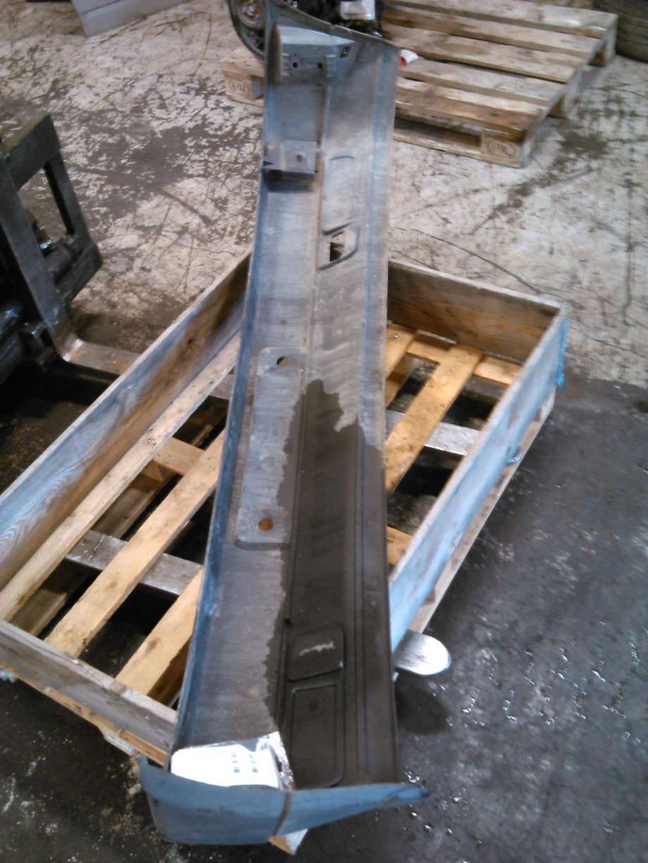 Støtfanger foran til VW Transporter / Caravelle 1990-2003 (T4) (T4) 
