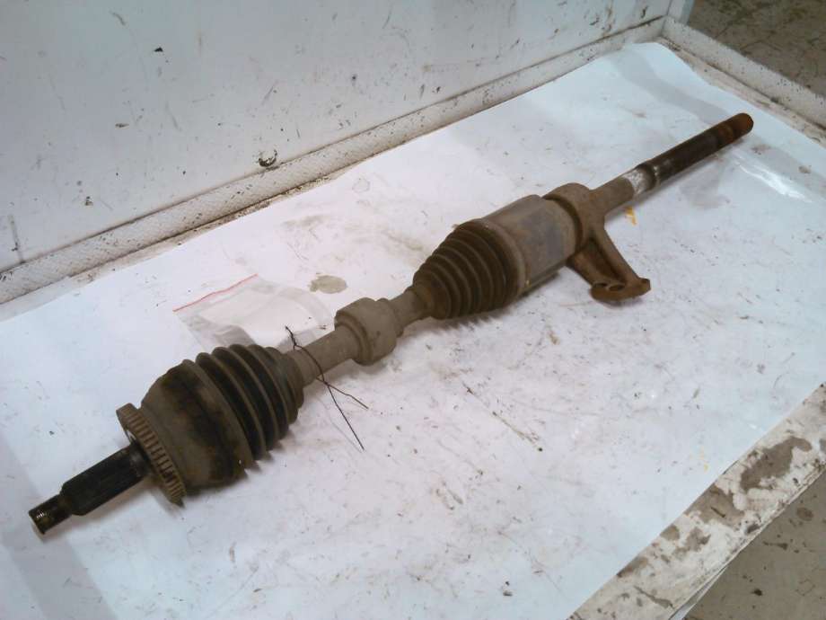 Drivaksel høyre foran, diesel/automat til Hyundai Santa Fe, 2012-2020 (Type III)  