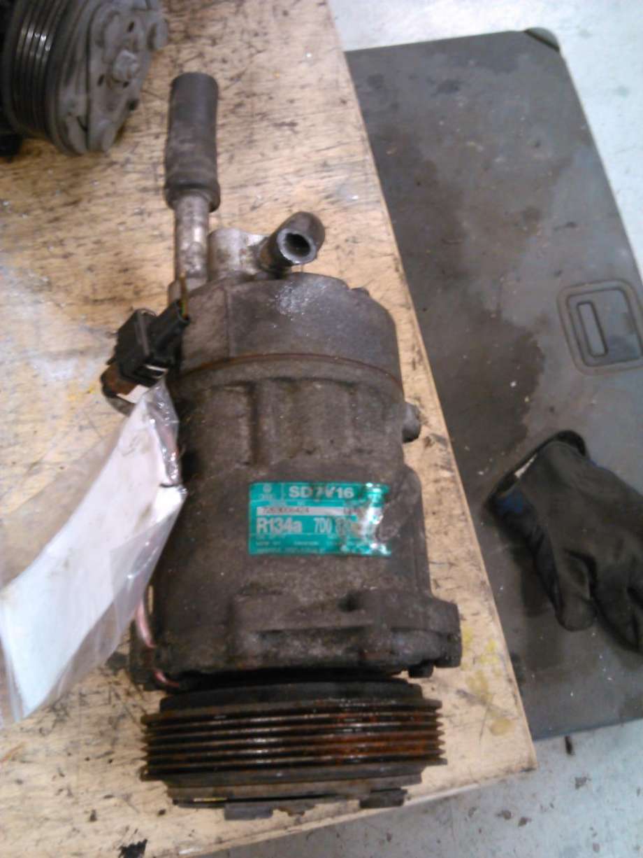 Servo pumpe mekanisk til VW Transporter / Caravelle 1990-2003 (T4) (T4) 
