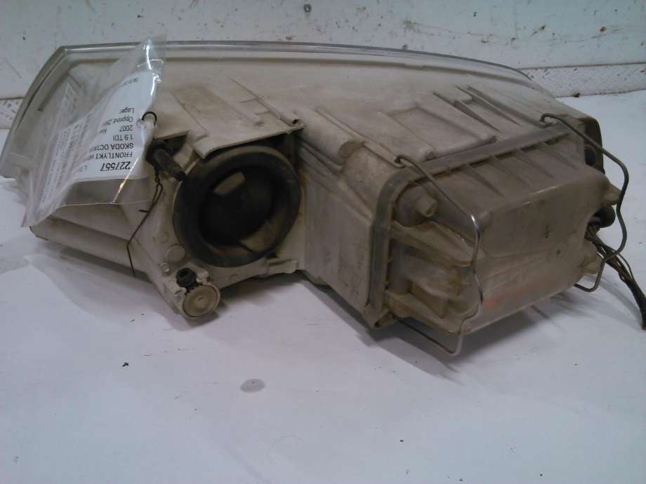 Frontlykt høyre xenon til Škoda Octavia 2005-2008 (Type II, Fase 1)  