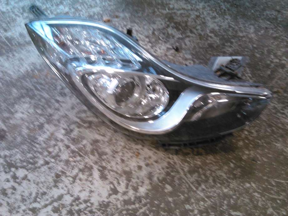 Frontlykt høyre halogen til Hyundai Ix20, 2010-2017  