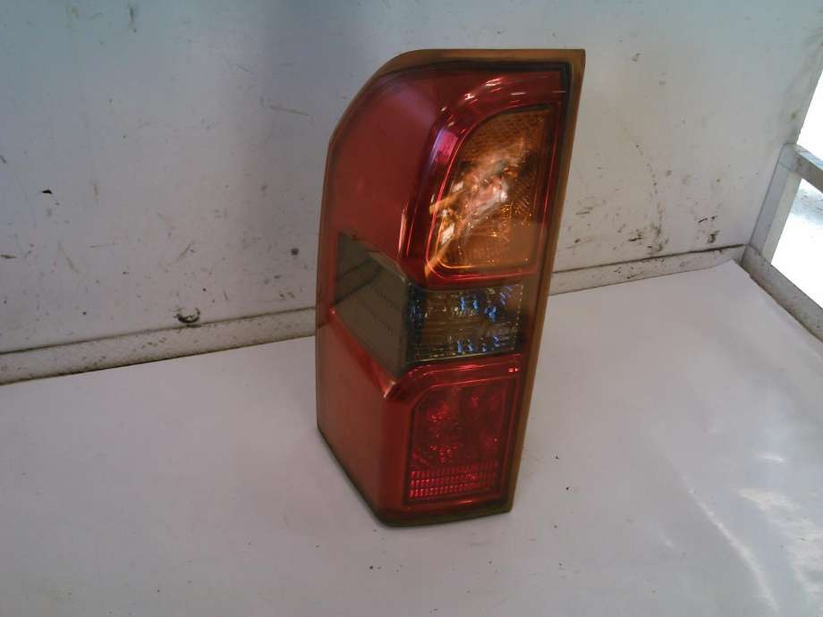 Baklykt venstre til Nissan Patrol, 2004-2010 (Fase 2) (Y61) (Y61) 