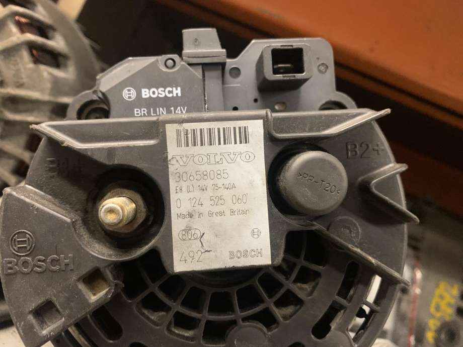 Dynamo diesel til Volvo XC70 2001-2004 (Type I, Fase 1)  (BOSCH|30658085|0 124 525 060|)
