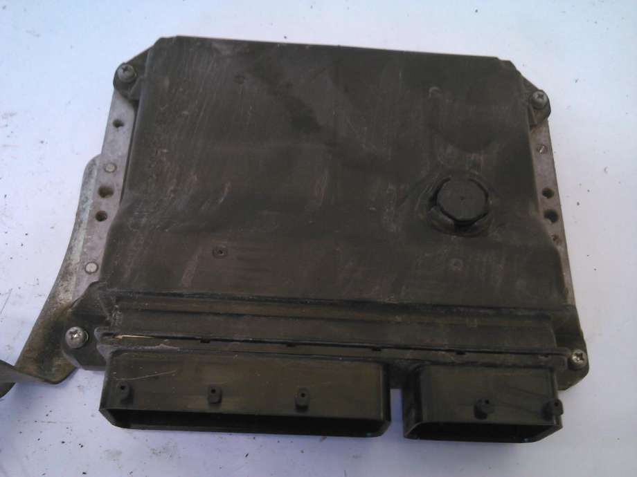 Styreenhet motor til Toyota Avensis, 2009-2015 (Type III, Fase 1)  (DENSO|89661-05E01)