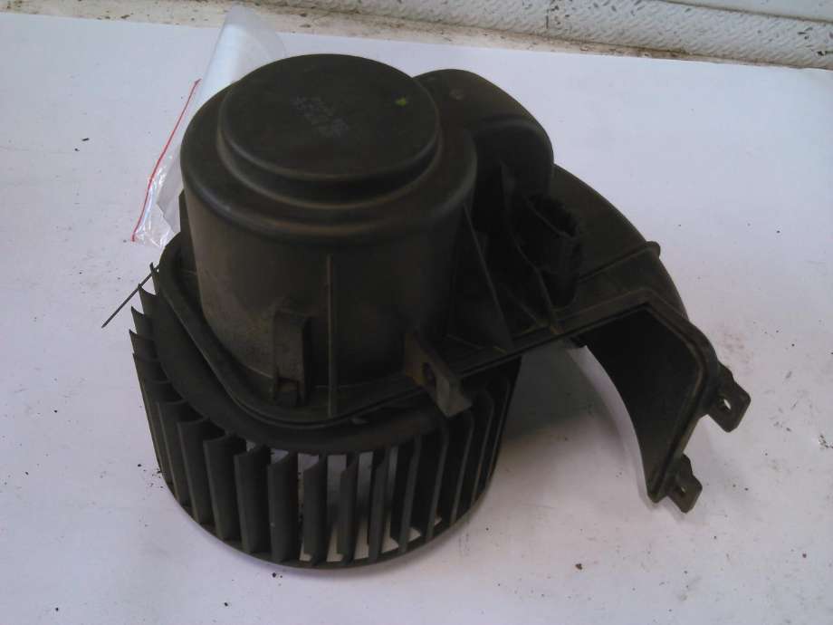 Varmeapparat motor til VW Transporter / Caravelle, 2003-2009 (Fase 1) (T5) (T5) (7E5820021)