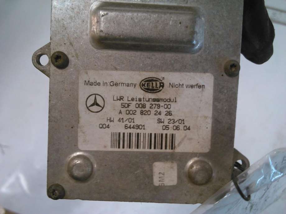Styreenhet xenon/ballast til Mercedes E-Klasse 2002-2006 (Fase 1) (W211) (W211) (HELLA|A0028202426|5DF008279-00|)