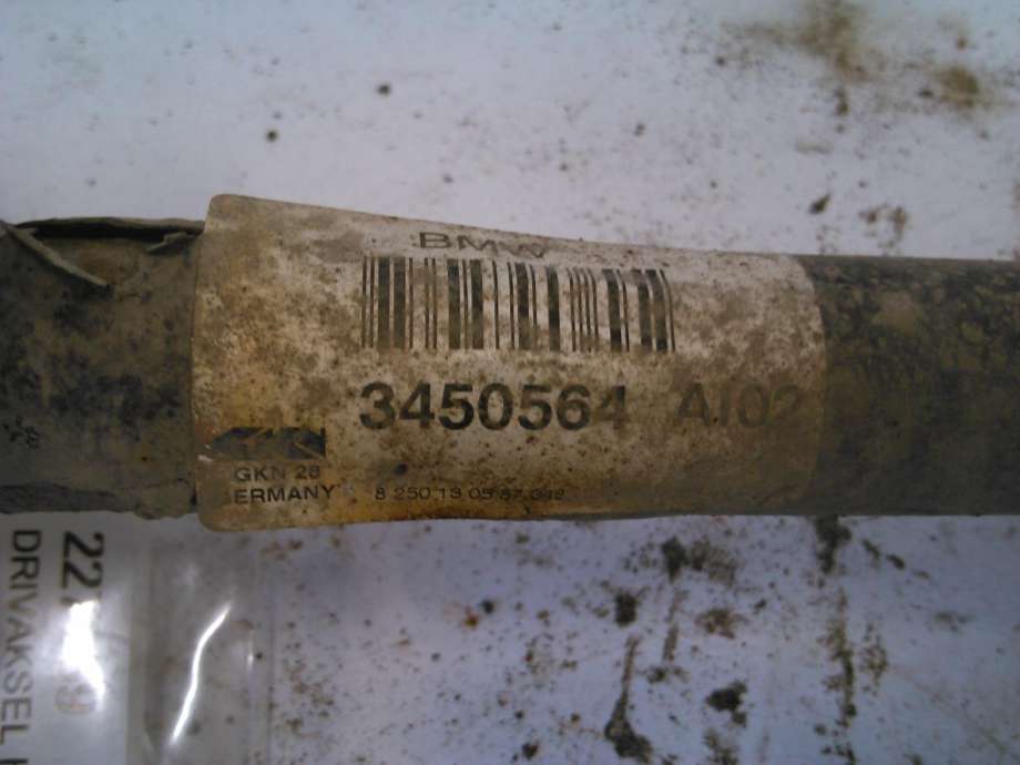 Drivaksel høyre foran, diesel/automat til BMW X3 2007-2010 (Fase 2) (E83) (E83) 