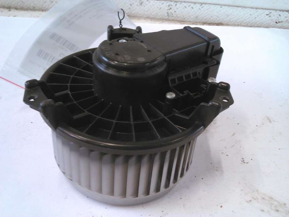 Varmeapparat motor til Toyota Yaris, 2014-2020 (Type III, Fase 2)  (DENSO|)