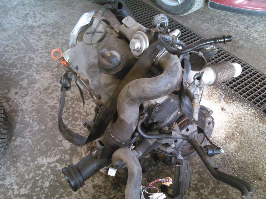 Motor diesel til VW Transporter / Caravelle 2003-2009 (Fase 1) (T5) (T5) (AXB|)