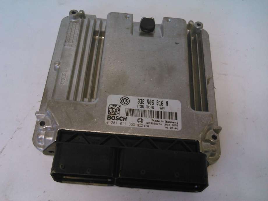 Styreenhet motor til VW Transporter / Caravelle, 2003-2009 (Fase 1) (T5) (T5) (BOSCH|038906016N)