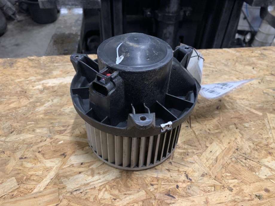Varmeapparat motor til Nissan Pathfinder, 2005-2010 (Fase 1) (R51) (R51) 