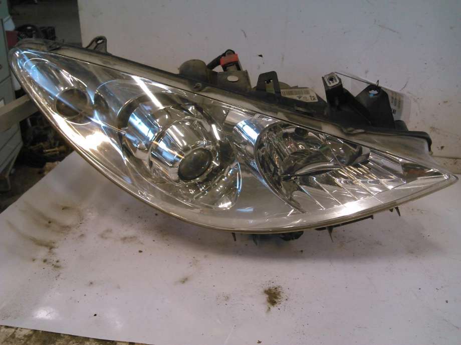 Frontlykt høyre halogen til Peugeot 307, 2005-2008 (Fase 2)