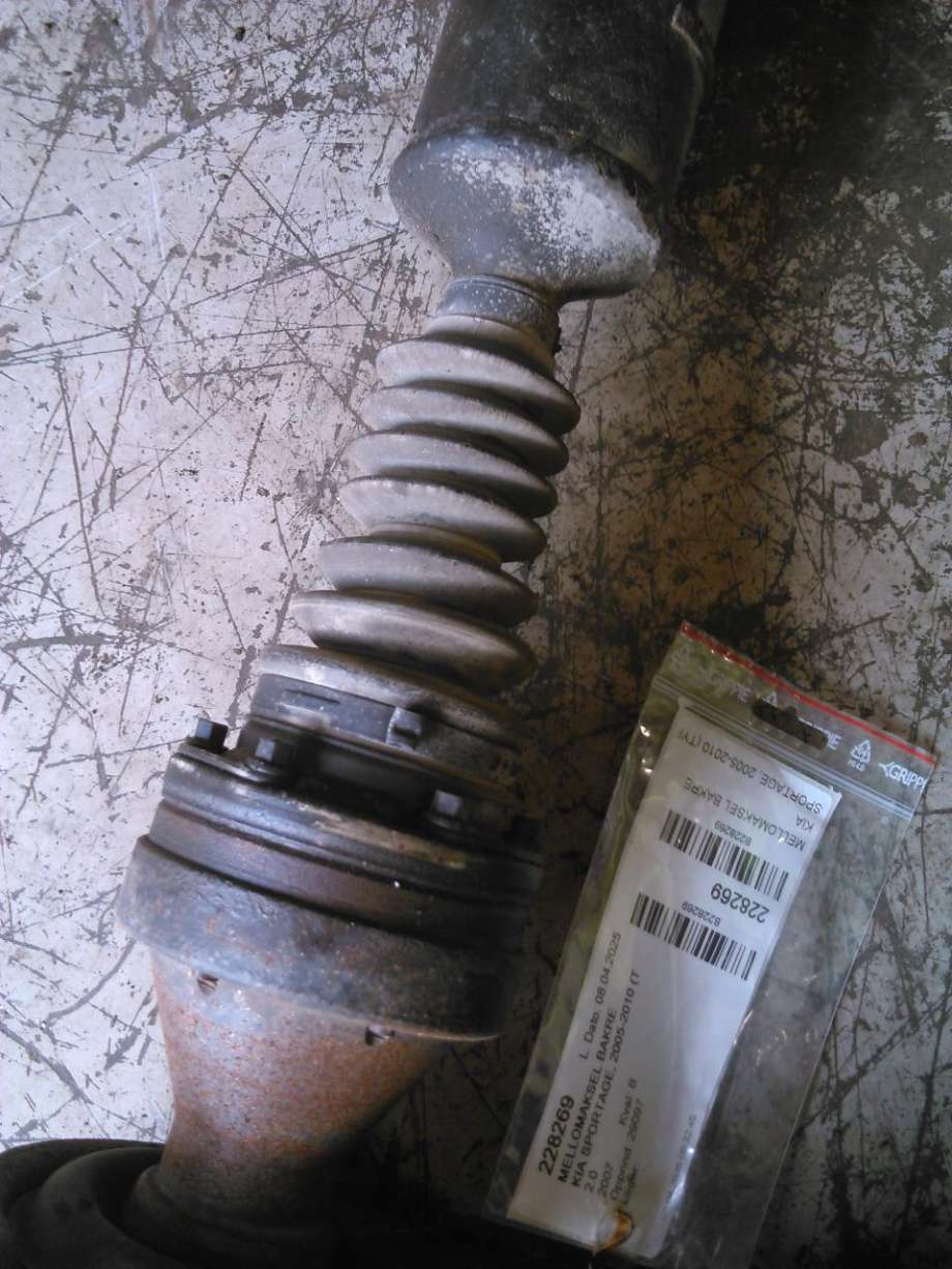 Mellomaksel bakre til Kia Sportage 2005-2010 (Type II)  