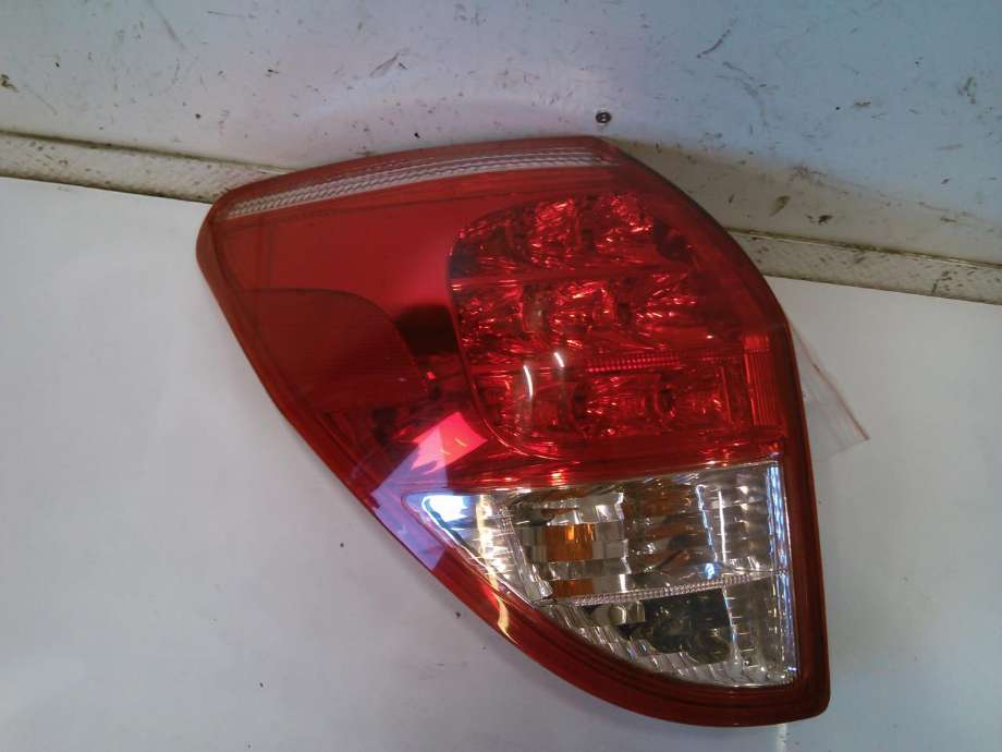 Baklykt venstre til Toyota RAV4, 2006-2009 (Type III, Fase 1)  