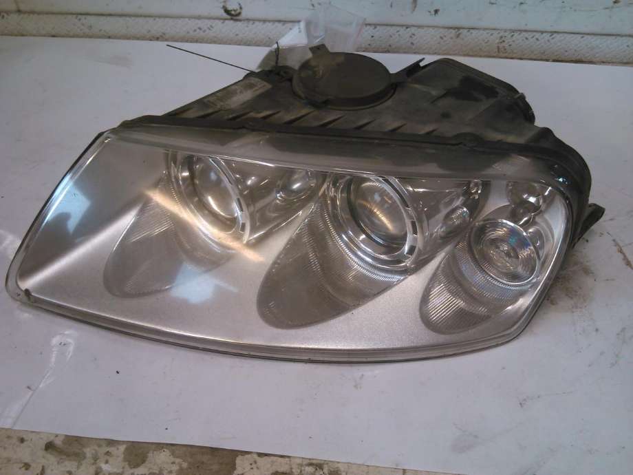 Frontlykt venstre xenon til VW Touareg, 2003-2007 (Type I, Fase 1)  