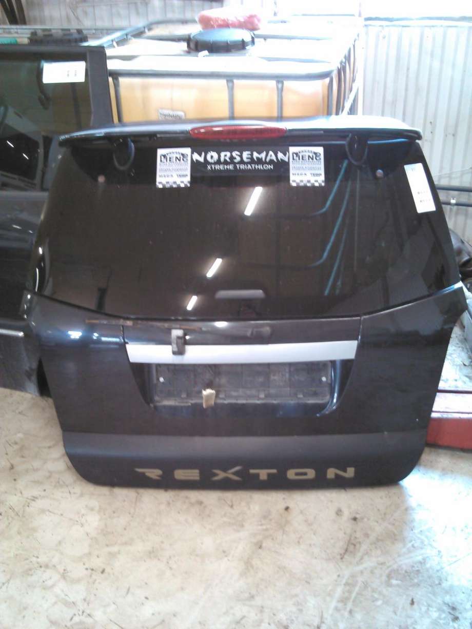 Bakluke til SsangYong Rexton, 2004-2006 (Fase 2) (Y200) (Y200)