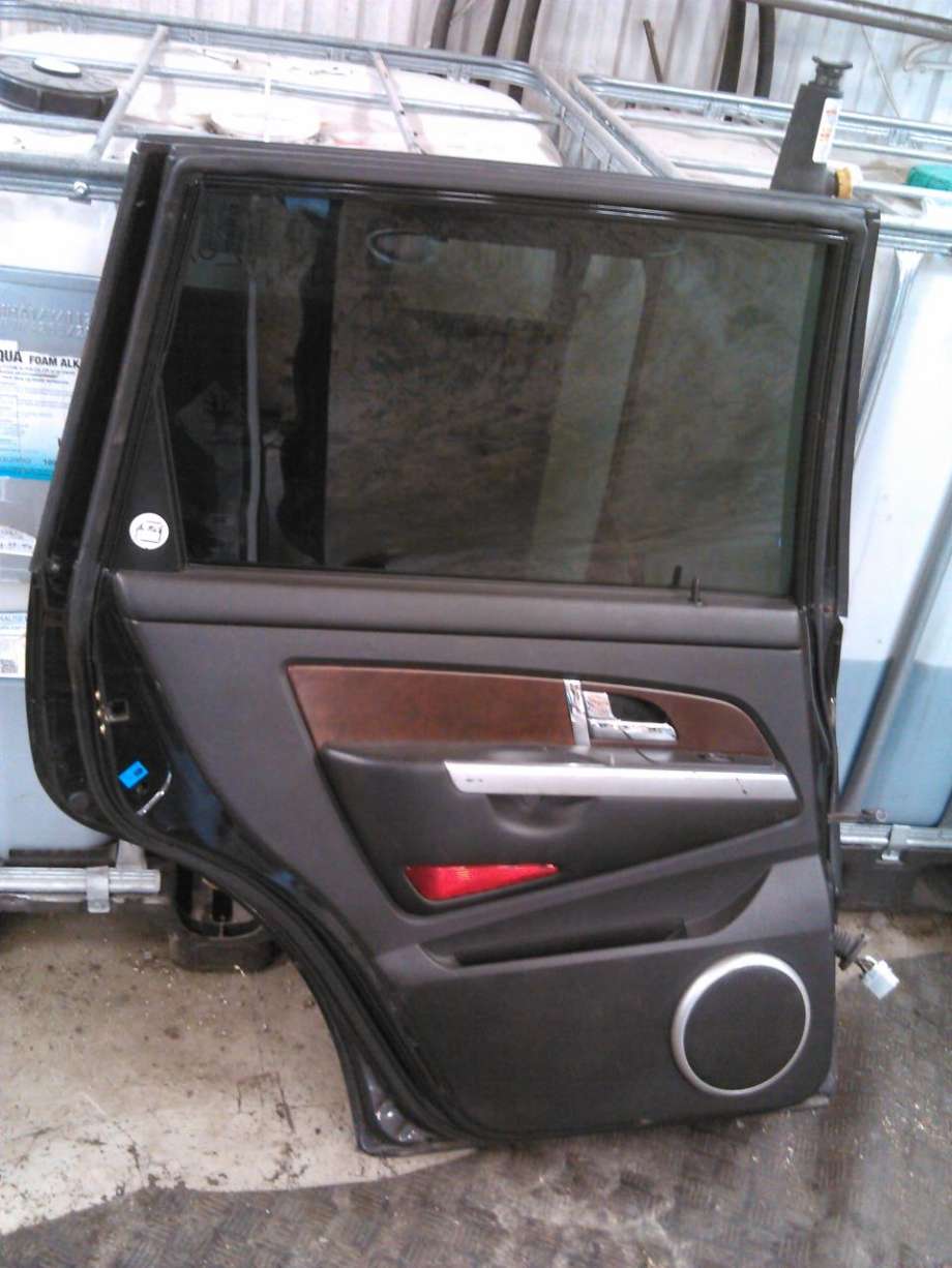 Dør venstre bak til SsangYong Rexton 2004-2006 (Fase 2) (Y200) (Y200)