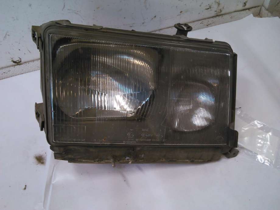 Frontlykt høyre halogen til Mercedes 124, 1986-1995 (W124) (W124)