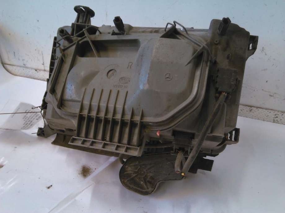 Frontlykt høyre halogen til Mercedes 124 1986-1995 (W124) (W124) 
