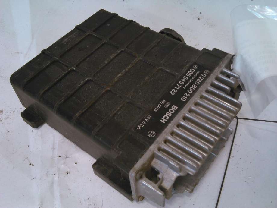 Styreenhet motor til Mercedes 124, 1986-1995 (W124) (W124) (BOSCH|0280800210)